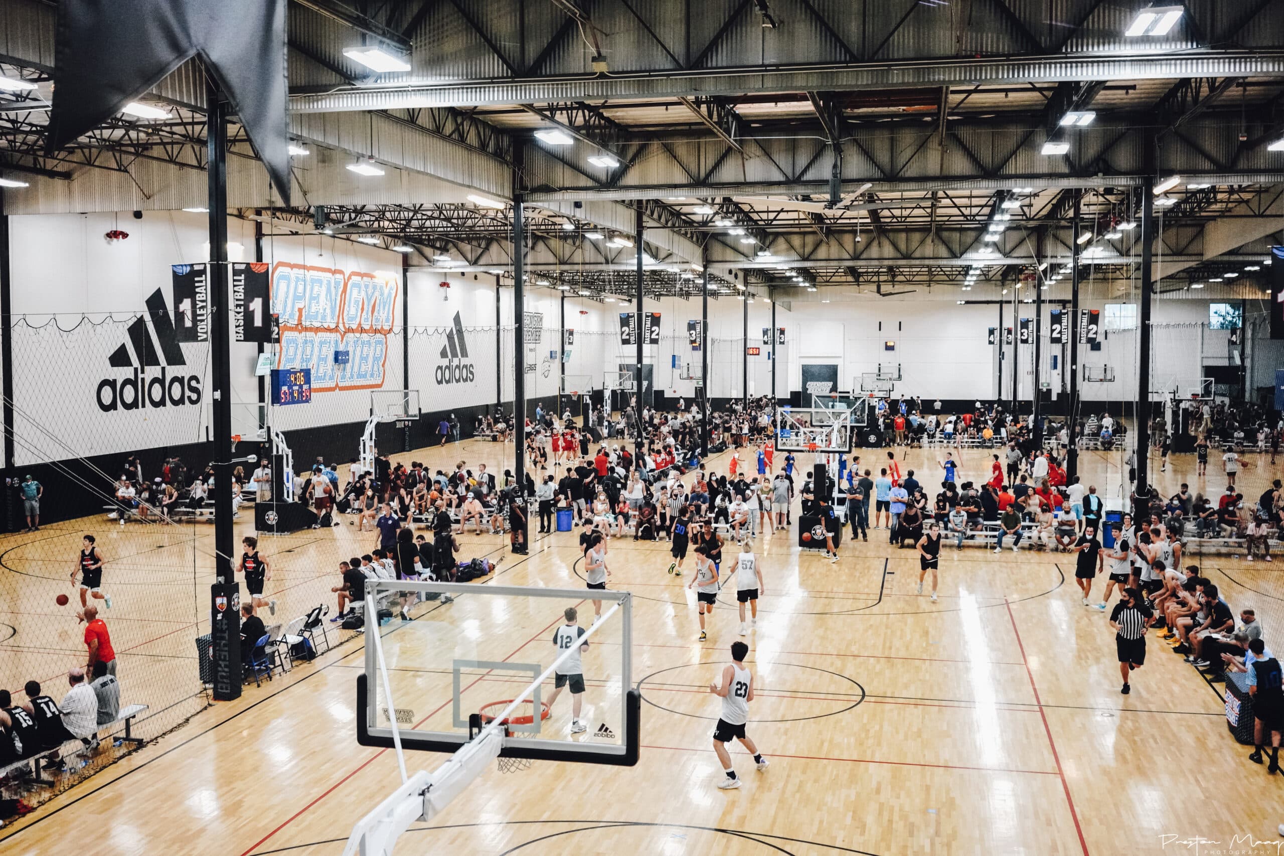 Basketball court and players - 4